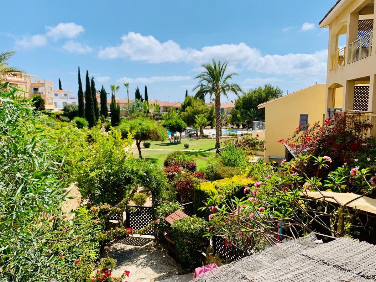 101 Hippo apartment in popular Regina Gardens Paphos Esterno foto