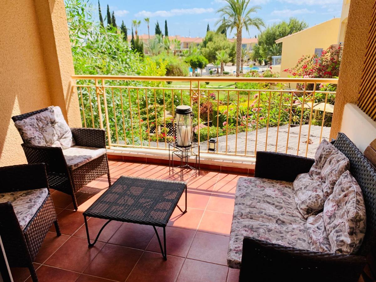 101 Hippo apartment in popular Regina Gardens Paphos Esterno foto