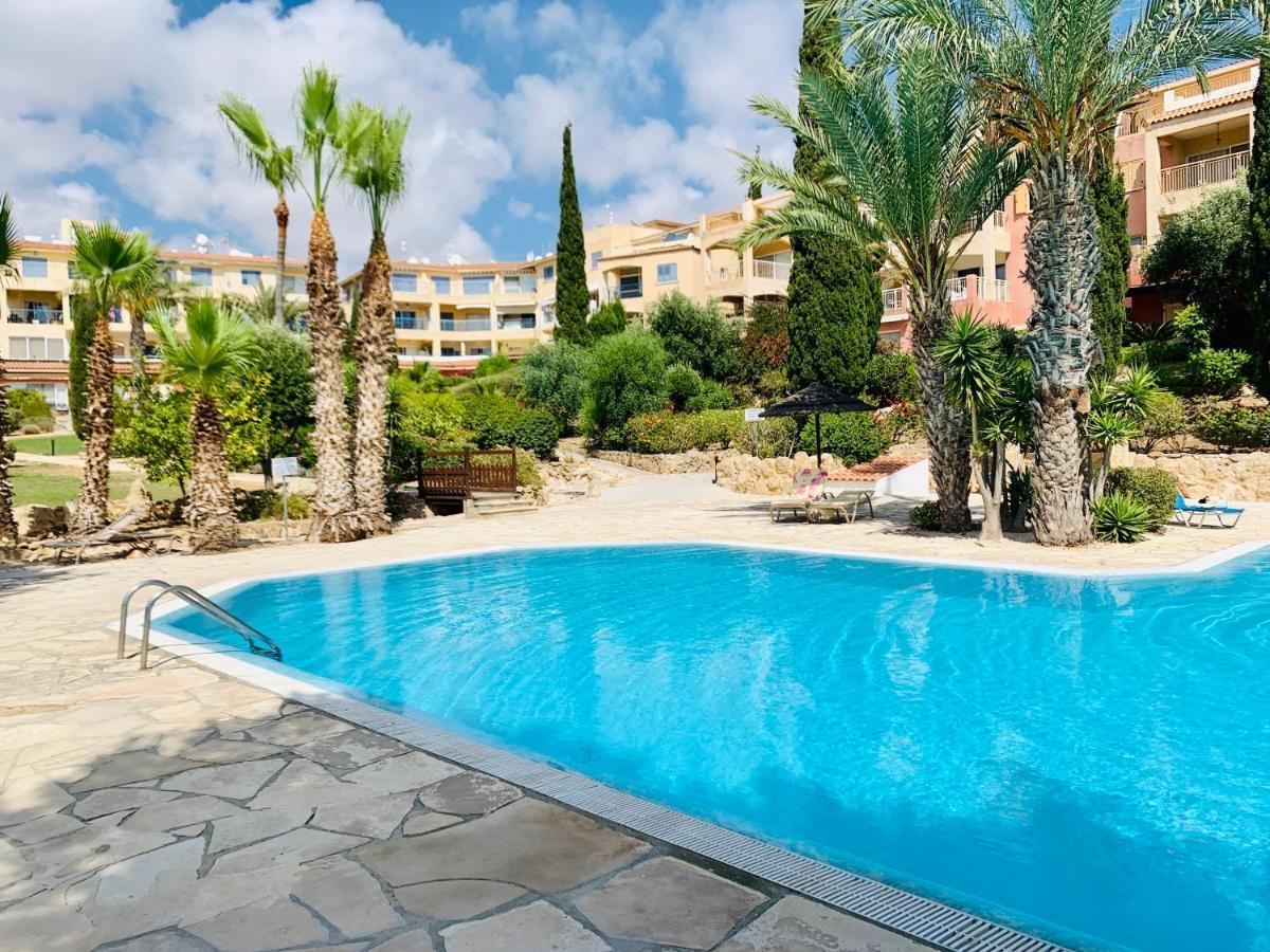 101 Hippo apartment in popular Regina Gardens Paphos Esterno foto